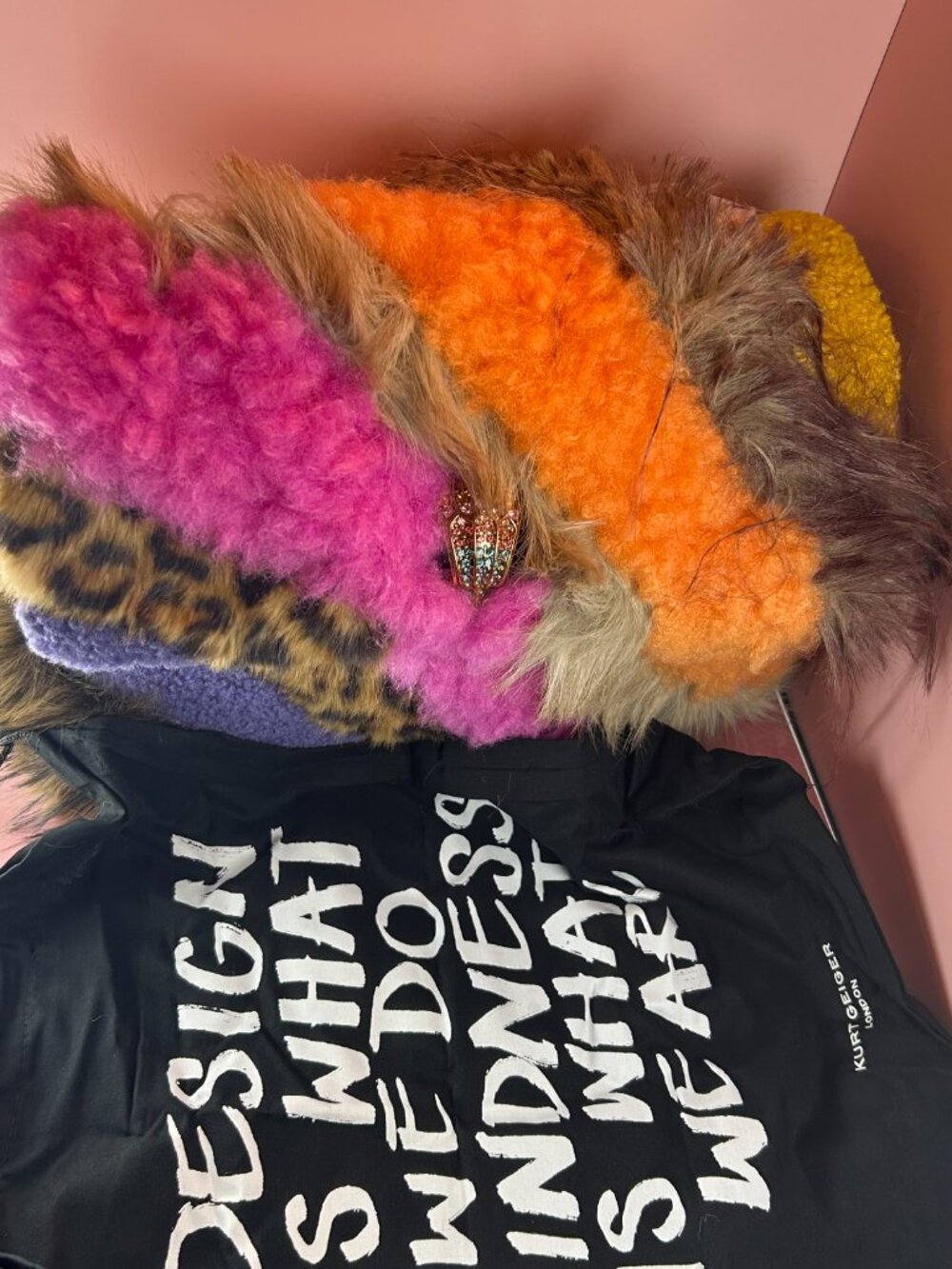 KURT GEIGER LARGE FAUX FUR SHOULDER BAG - Picture 14 of 15